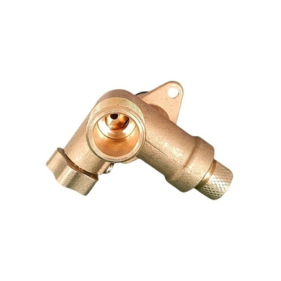 Zware koperen connector voor tankloze gaswaterverwarmers